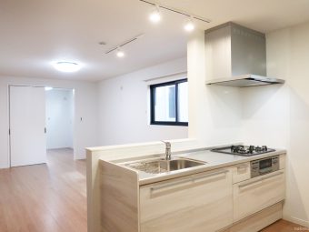 PINOT NOIR 302号室